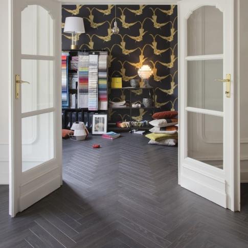 Panele podłogowe BerryAlloc Chateau Plus Charme Black B7516 AC5 8mm