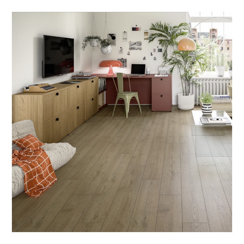 Panele podłogowe Egger NatureSense Aqua 24h AC4 Classic Dąb Turin brązowy EL2191 8mm